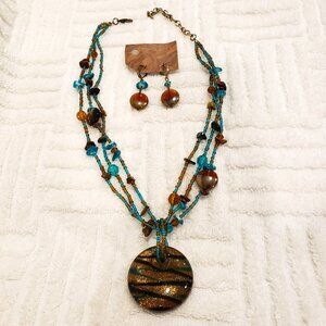 NWOT Beaded Multistrand Resin Pendant Necklace & Earrings Set